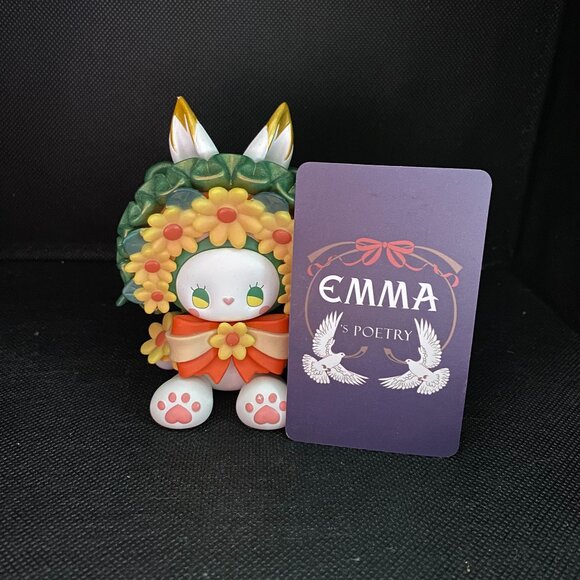 Emma- Life Like Summer Flowers - Picture 1 of 3